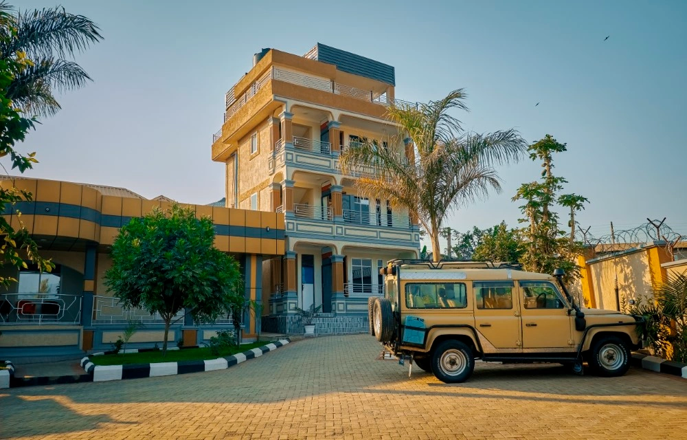 Cityscape & Retreat Hotel